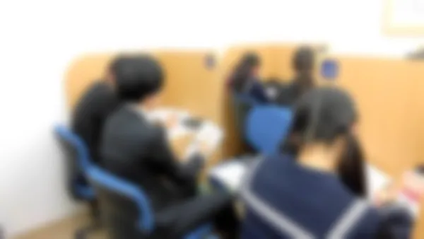 速星校 「徹底的に苦手をなくす」ことを目標に授業を進めています。