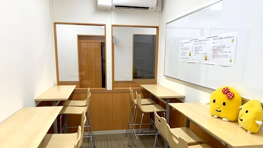 西大寺校 飲食ルームを設置しています