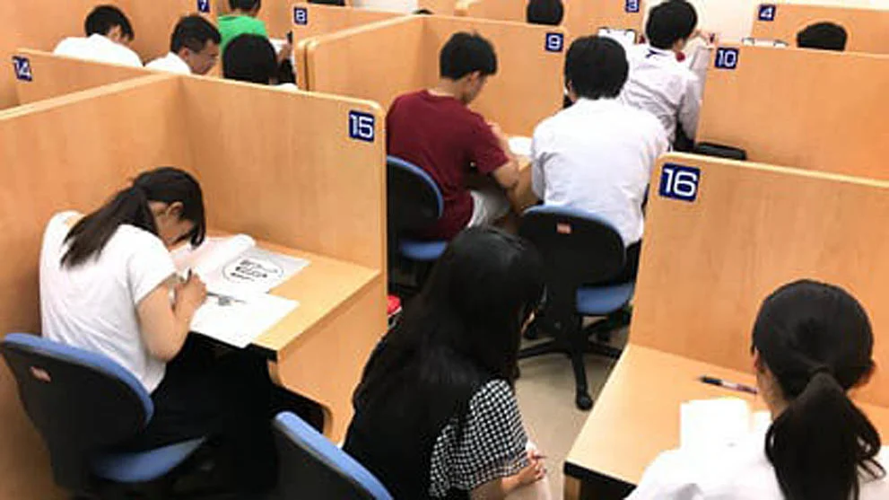 大和郡山校 熱意と笑い、親身な授業が行われています!