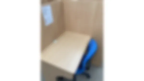 王寺校 自習ブース完備!いつでも自由に使えます!