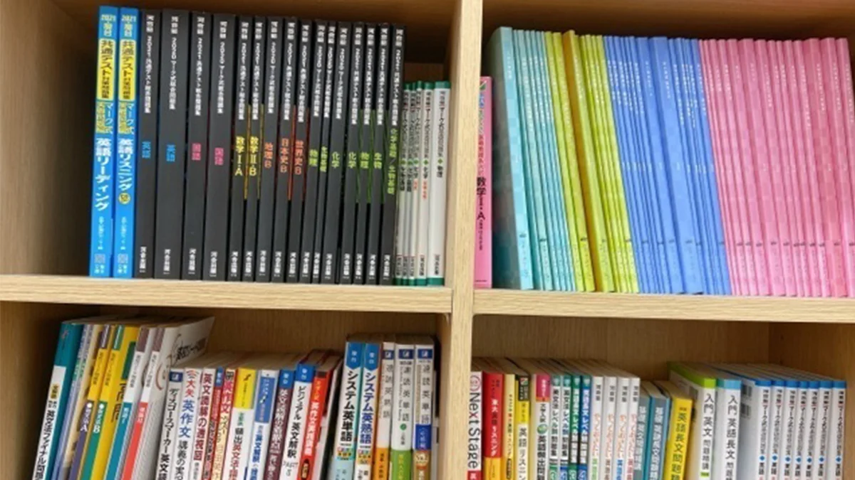 登美ヶ丘校 一人ひとりの学習状況に完全対応！
自分に合った参考書で勉強しましょう。