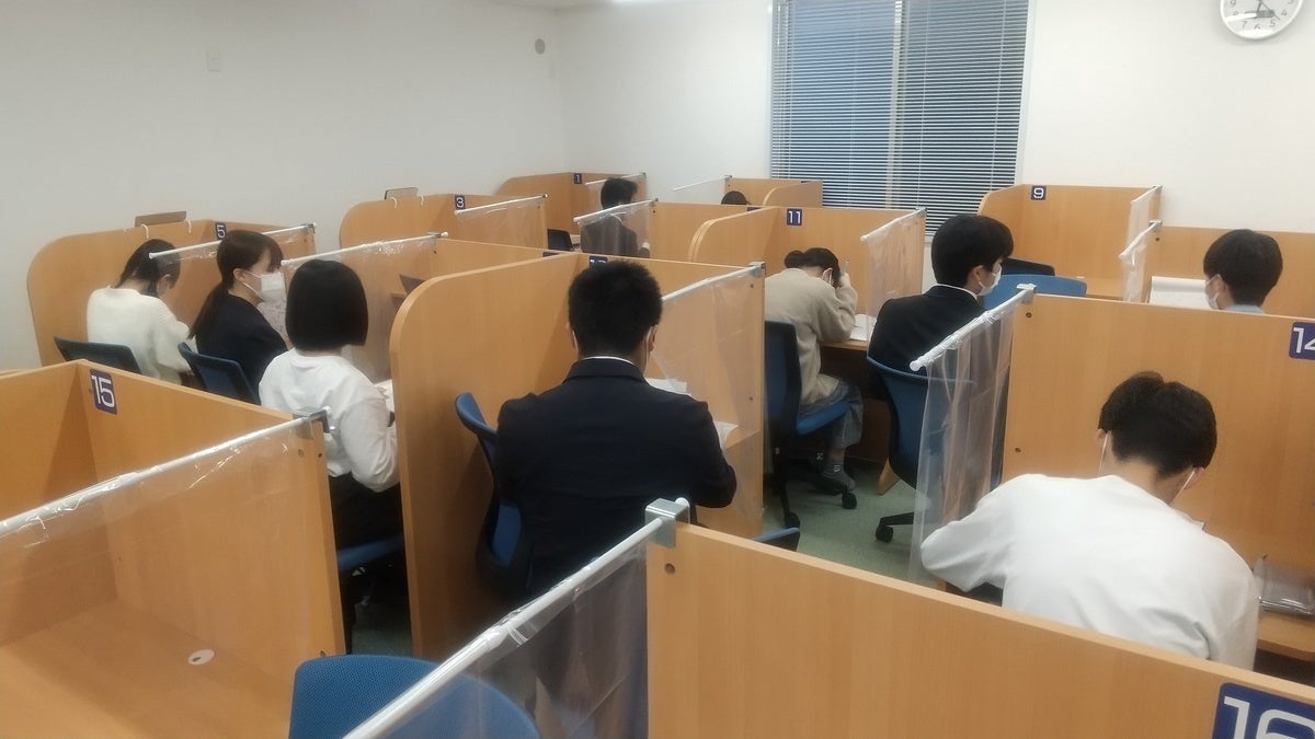 五條校 授業が始まると教室は活気に溢れます