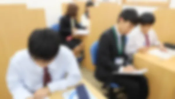 六甲道校 「解説」⇔「演習」でわかるだけでなく、「自分で解く力」も身につけます。