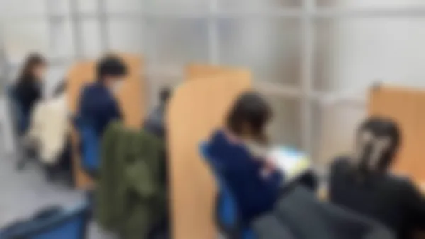 三宮校【難関受験専門館】 授業が始まると教室は活気に溢れます