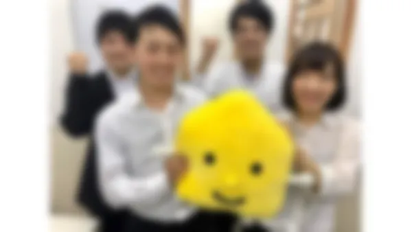 阪神西宮校 明るく・元気なスタッフ達です。