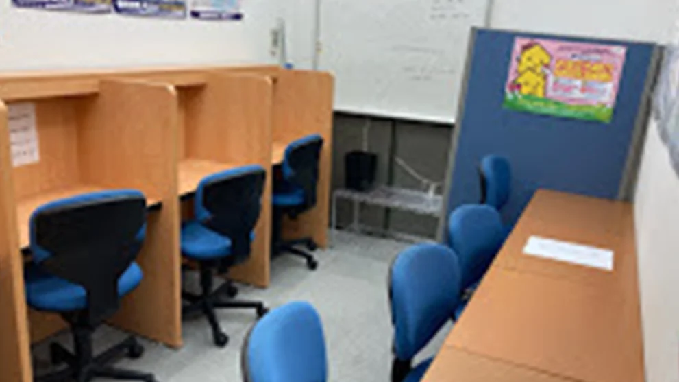 阪神西宮校 自習室です。