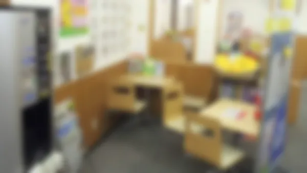 愛宕校 勉強の合い間に休憩できるフリースペースをご用意しました。