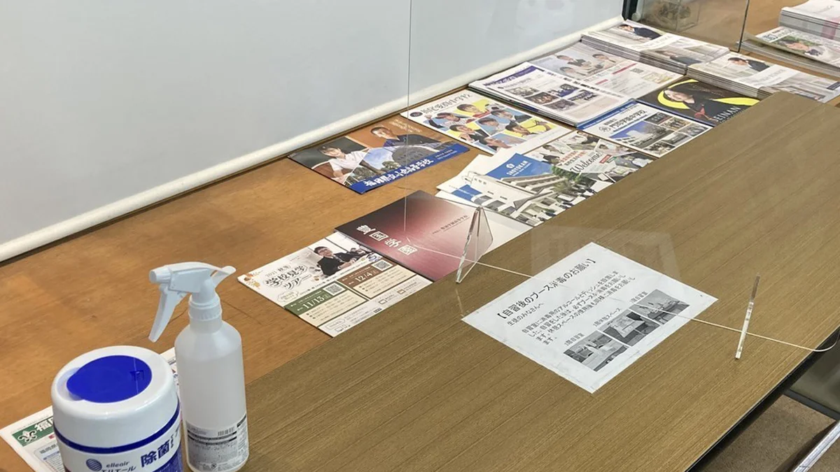 門司駅前校 フリースペースにもパーテーション設置しています