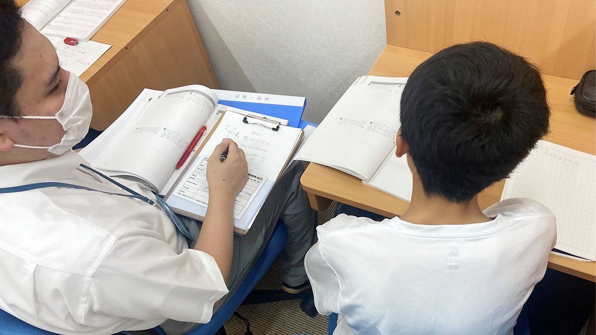 飯倉校 真剣に、かつ集中して自習できます