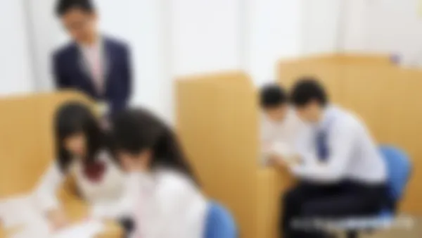 柏原花畑校 授業が始まると教室は活気に溢れます