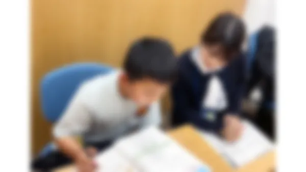 春日白水校 「解説」・「演習」でわかるだけでなく、「自分で解く力」も身に付きます。