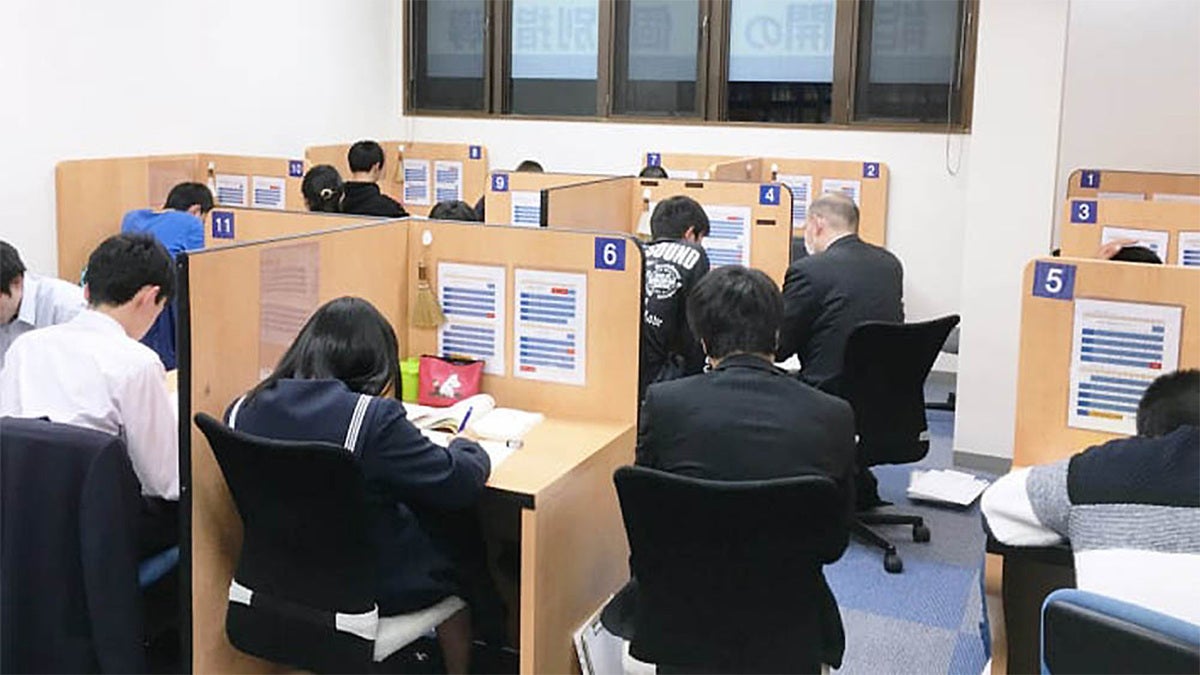 湯浅校 先生1人に生徒2人、あなただけの先生を見つけられる！