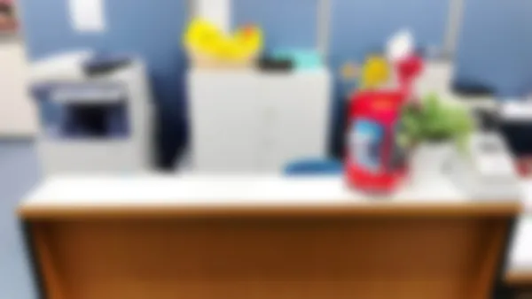 岩出西校 お出迎え、お見送りを徹底し、お子様の安全な通塾をサポートします。