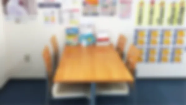 岩出西校 勉強の合間に利用できるフリースペースをご用意しました。