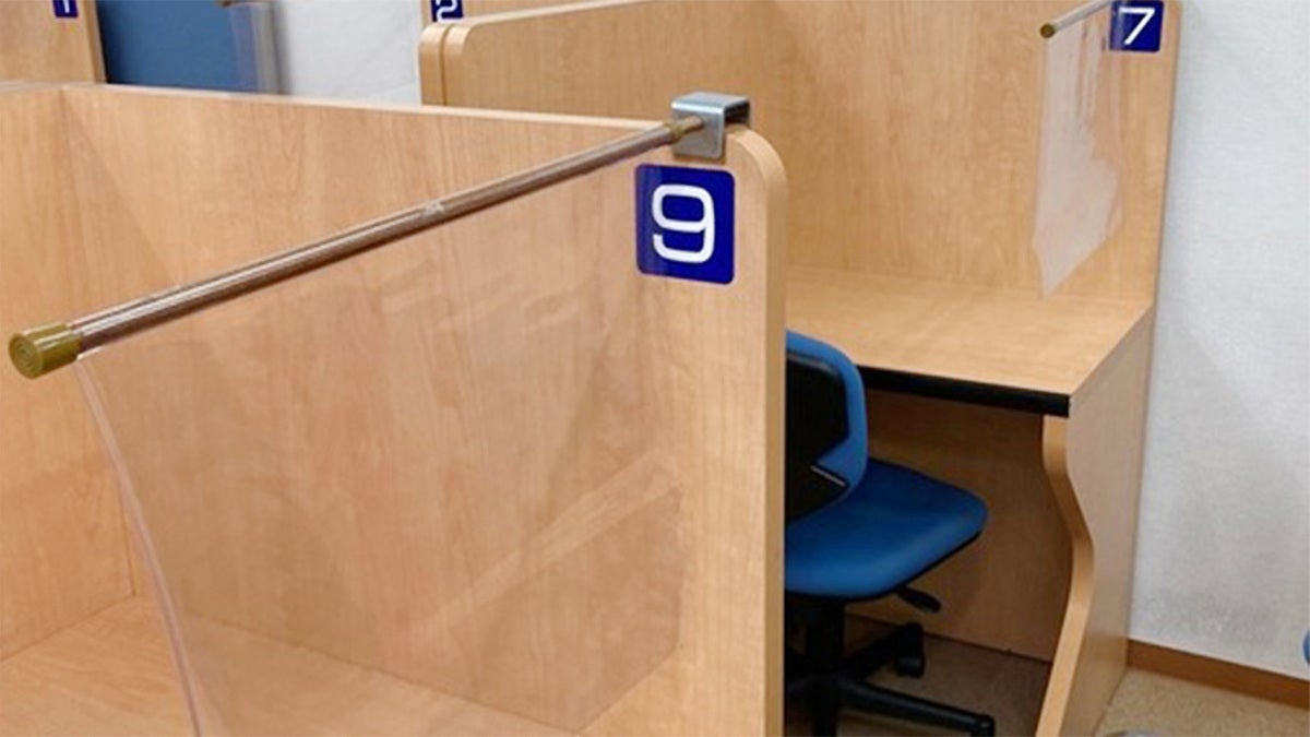 楠見校 質の高い指導と授業後の演習で、確実に実力アップを図ります！ 感染防止対策も万全です。