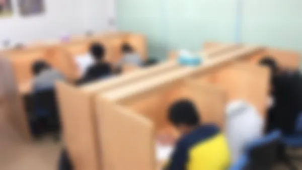 楠見校 自習ブース完備!いつでも自由に使えます!