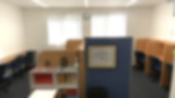 和歌浦校 自習室完備