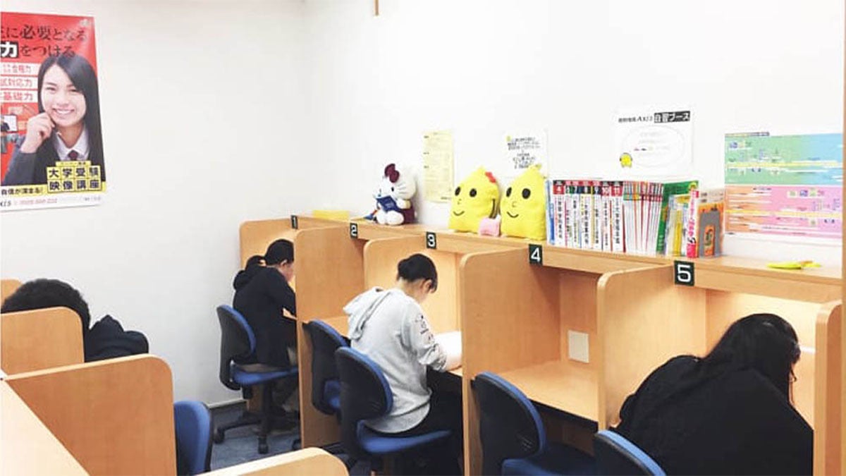 新札幌校 清潔・静粛な自習室