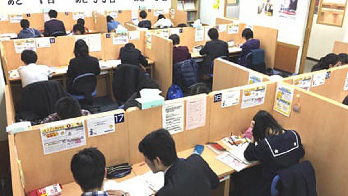 大通校 個別指導の授業風景