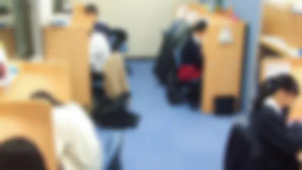 月寒中央校 集中できる学習空間 自習室