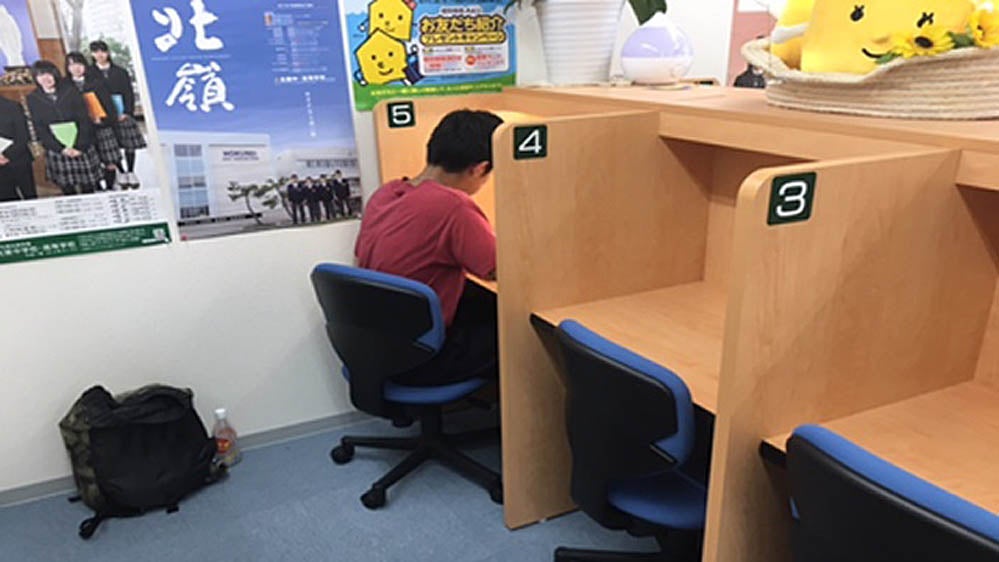 琴似校 自習ブース完備!いつでも自由に使えます!