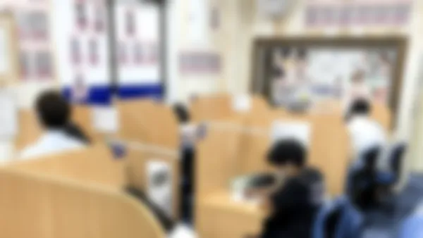 岡崎駅東校 「解説」⇔「演習」でわかるだけでなく、「自分で解く力」も身につけます。