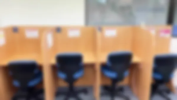 野並校 自習ブース完備!いつでも自由に使えます!