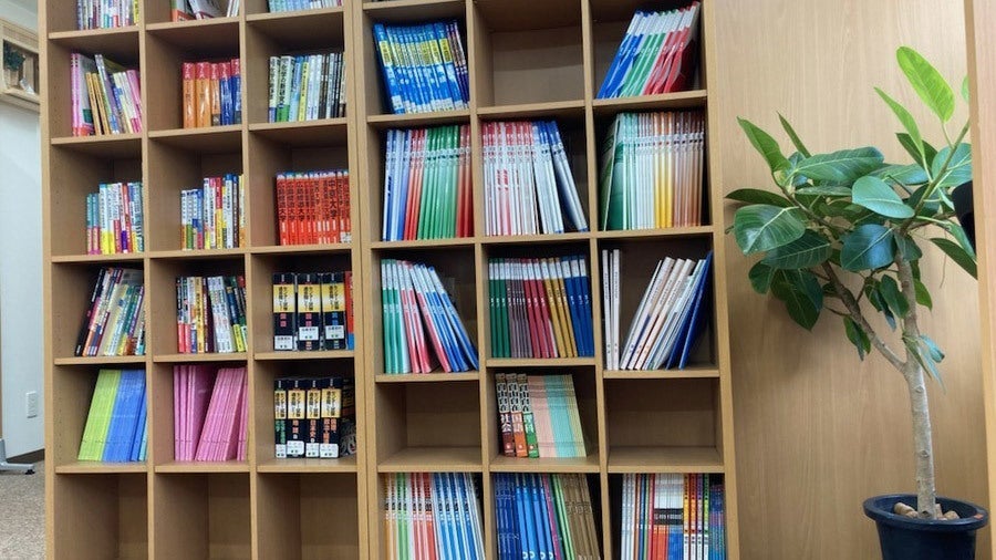 祇園校 自習中に使える教材も豊富！