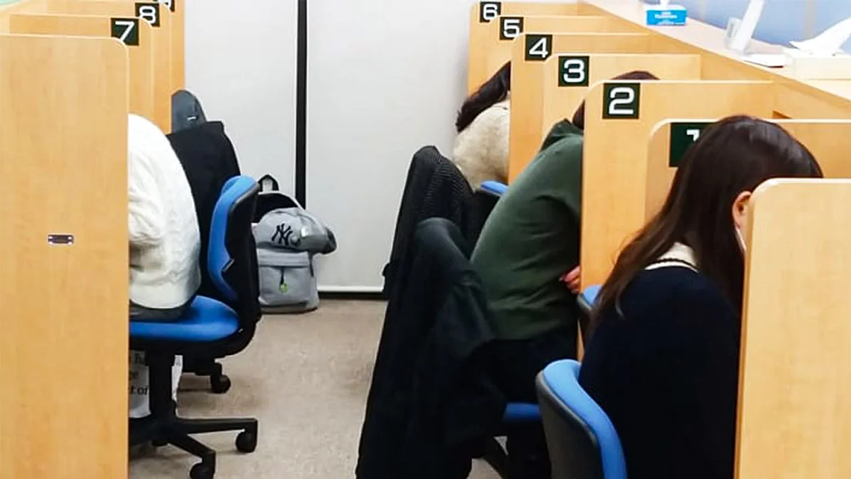 石井校 快適な自習ブースは第２の勉強部屋