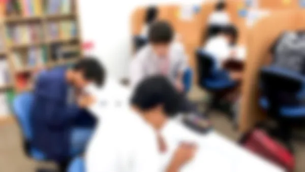 彩都校 分からなければ、分かるまで付き合います。一緒に補習しましょう。