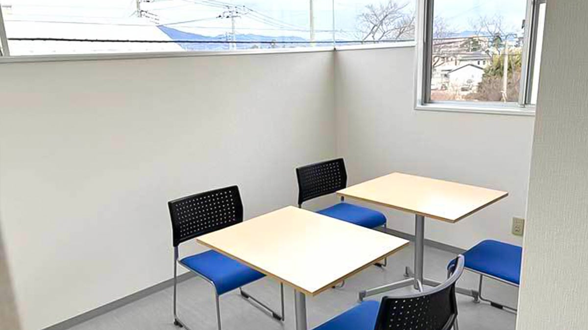 前橋朝倉校 ご飯を食べたり休憩も取りながら長時間勉強できる環境です