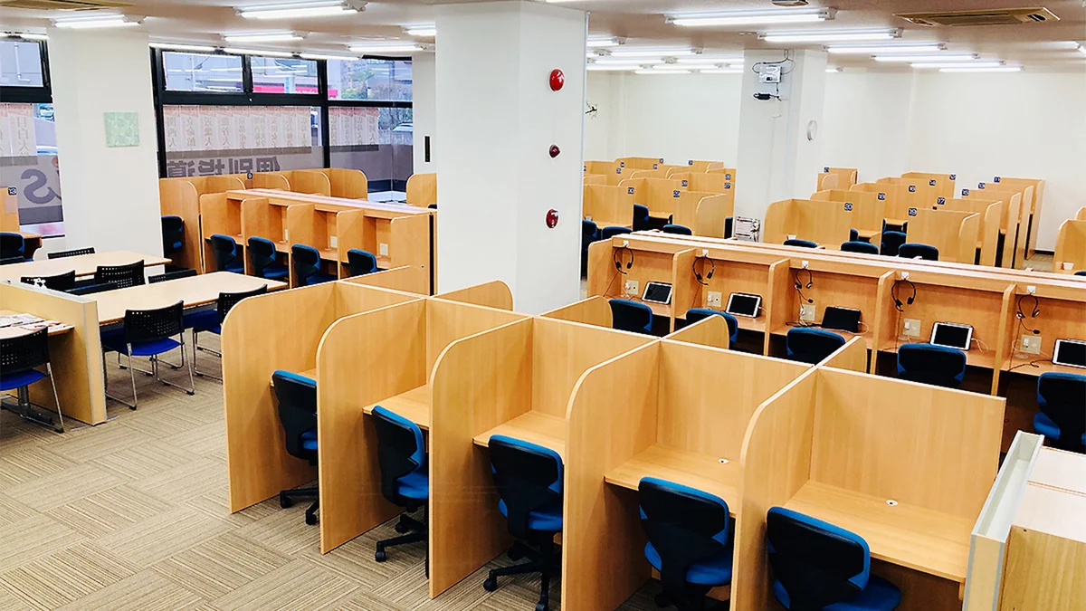 五日市校 生徒増加につき授業ブース追加！