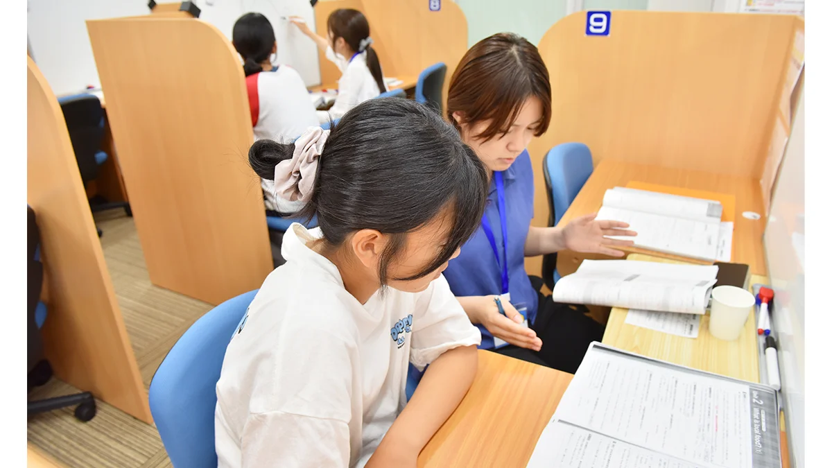 一乗寺校 「答えを教えるだけなら、5分で終わります。」  でも、それでは次の問題は一人で解けません。