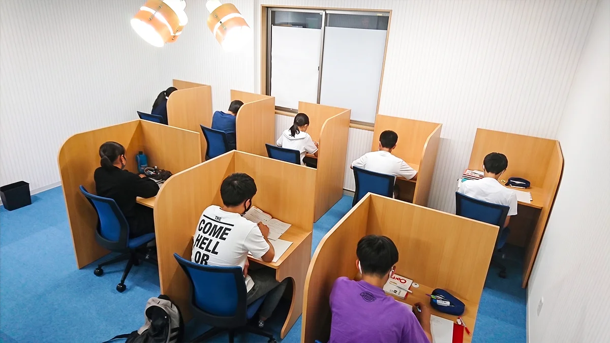 新門司校 自習専用室を設置しています