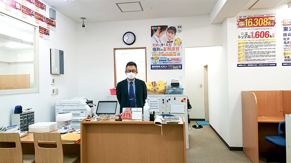 徳山校 明るい挨拶でお出迎えいたします！