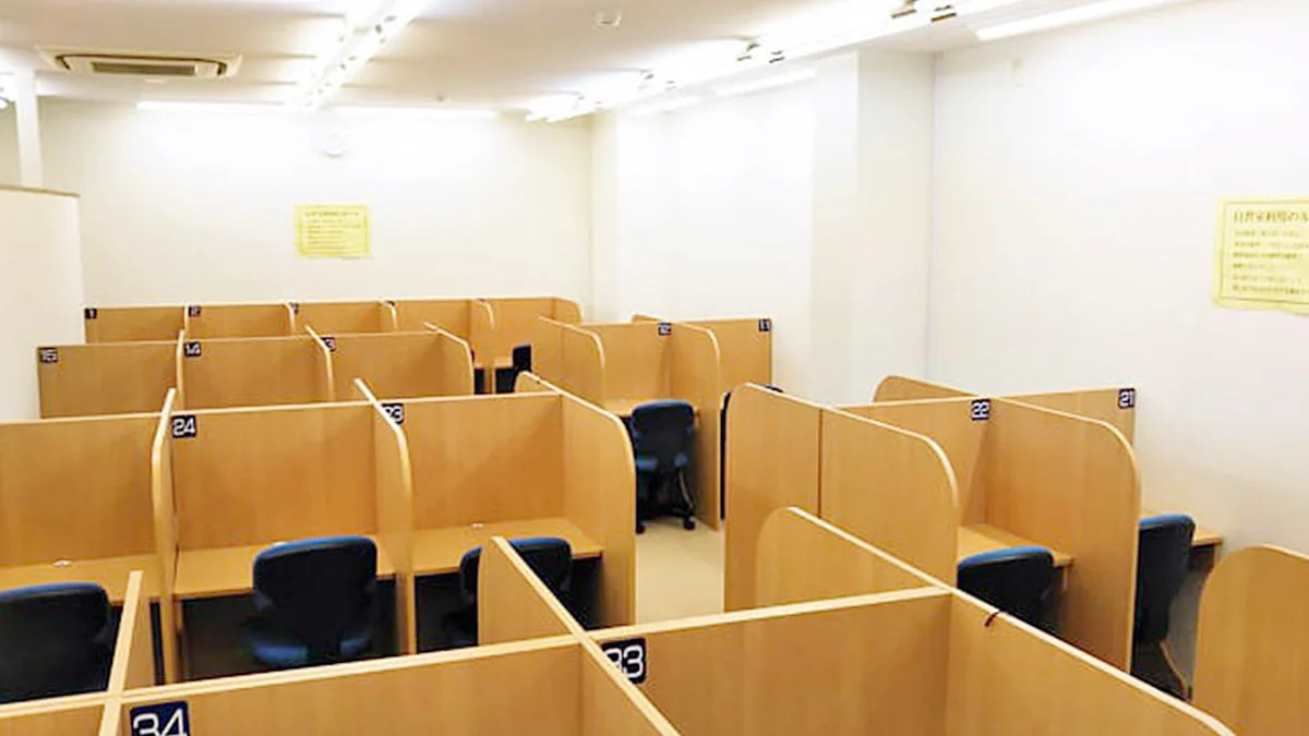 女池校 家より集中できる、もうひとつの勉強部屋「自習スペース」完備！