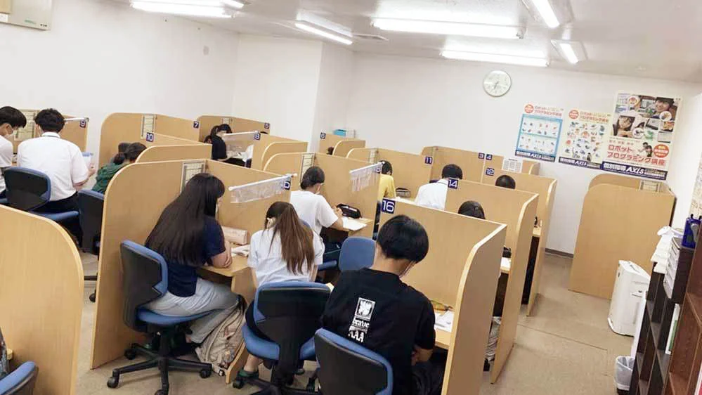 陽南校 陽南校では、一人ひとりの頑張りをとことん応援します。