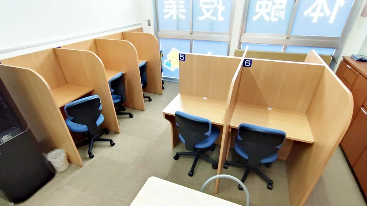 新戸町校 自習スペース