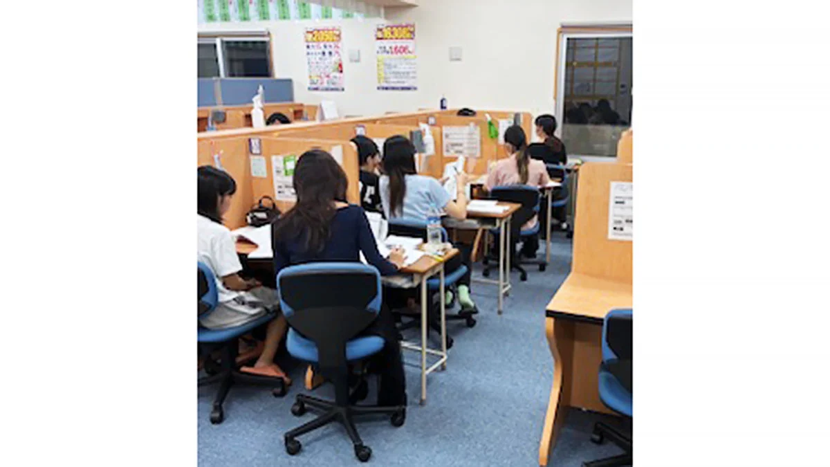 首里石嶺校 「解説」と「演習」を通して「考える力」も養います。