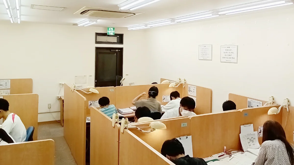 新春日校 先生と一緒！真剣な授業の時間