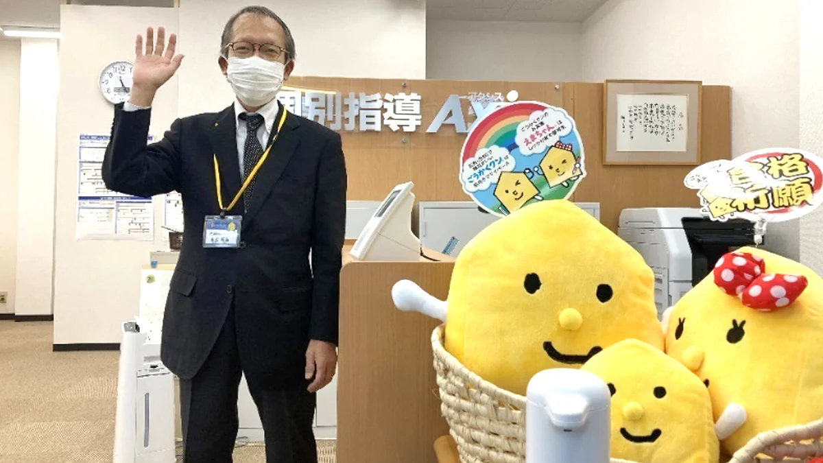 領家西校 元気な挨拶が飛び交っています