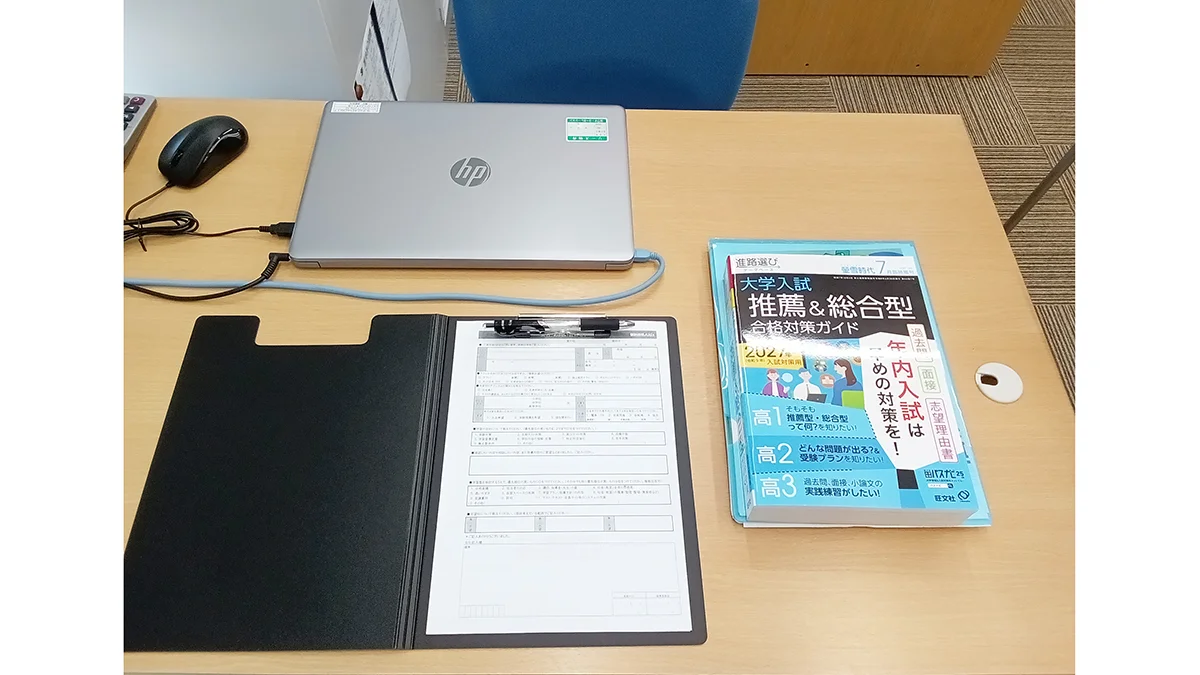 羽津校 懇談ブースも充実。