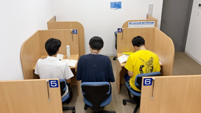 春日白水校 徹底した個別学習のサポート
