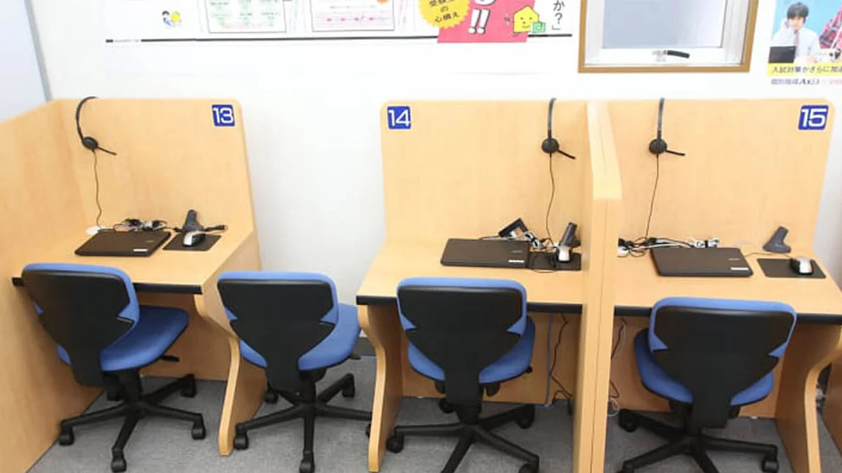 市川真間校 自分のペースで学べる映像講座ブース