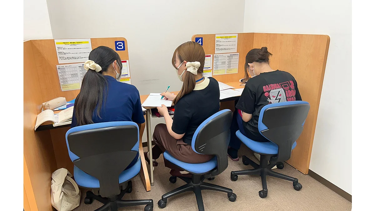 貝塚校 「解説」だけでなく、「演習」も大切にする授業で成績もやる気も上がります。