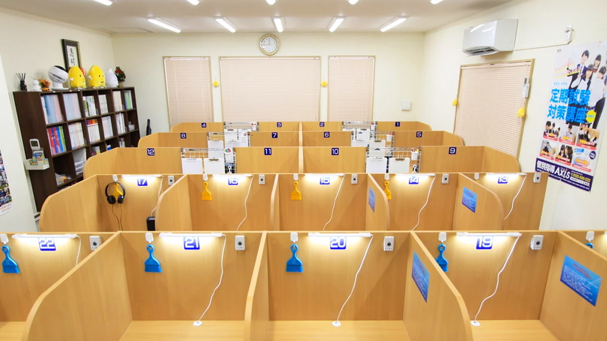 笹谷校 明るくゴミ一つない環境を標準としています。